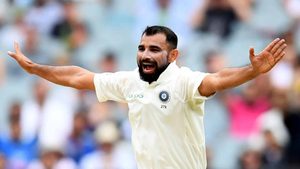 master-of-the-reverse-swing-mohammed-shami-delivers-when-needed.Click to read full article.